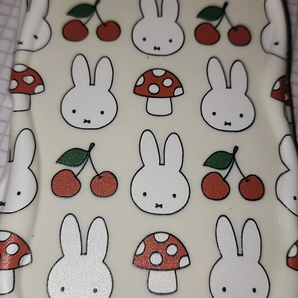 Brand new Apple IPhone 16 Pro Max Miffy Silicone Phone case